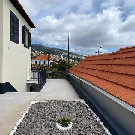 Casa Isa - *