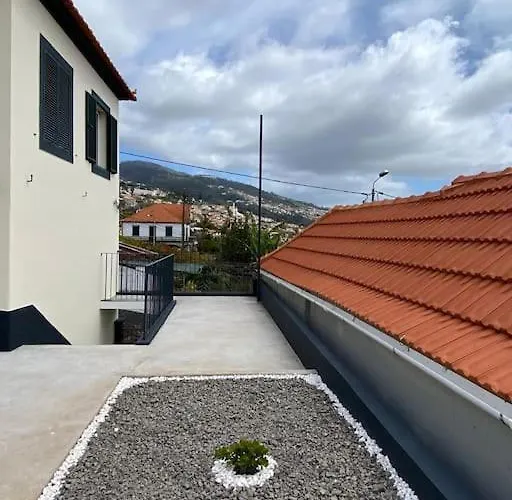 Casa Isa - *